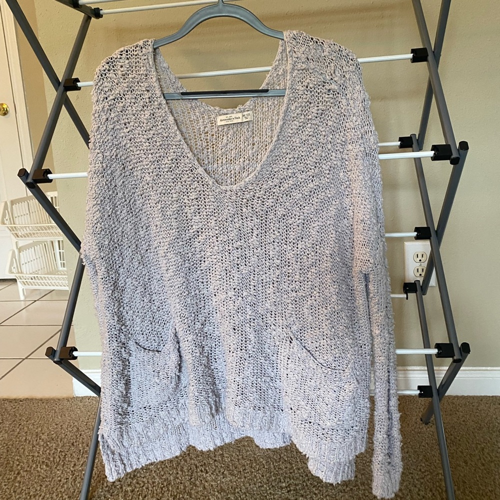 Abercrombie & Fitch sweater